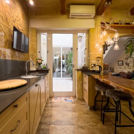 The Curiosities House - Artistic & Experiential Retreat 度假居 Żejtun
